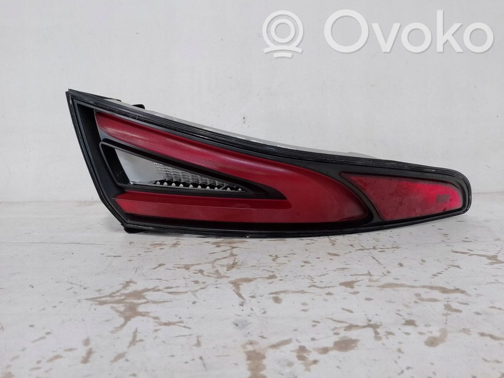 Alfa Romeo Giulia Takaluukun takavalot 