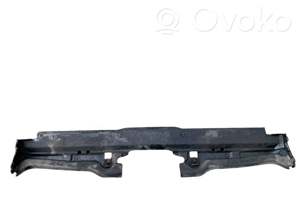 BMW 7 E65 E66 Radiatorių apdaila 