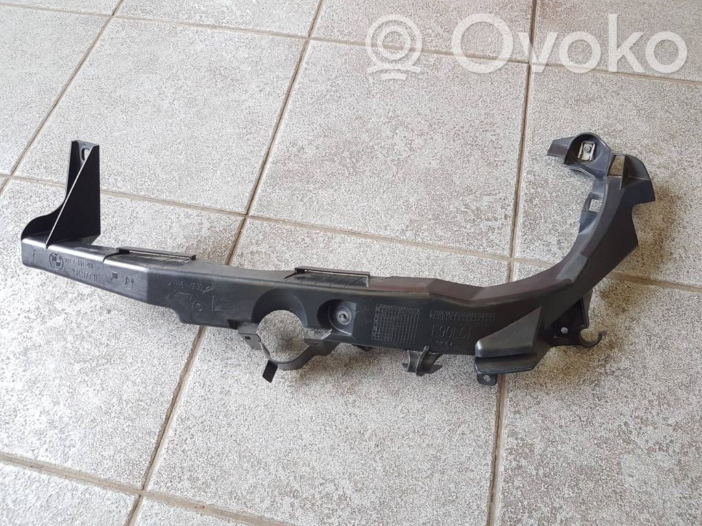 BMW 3 E90 E91 Headlight/headlamp mounting bracket 