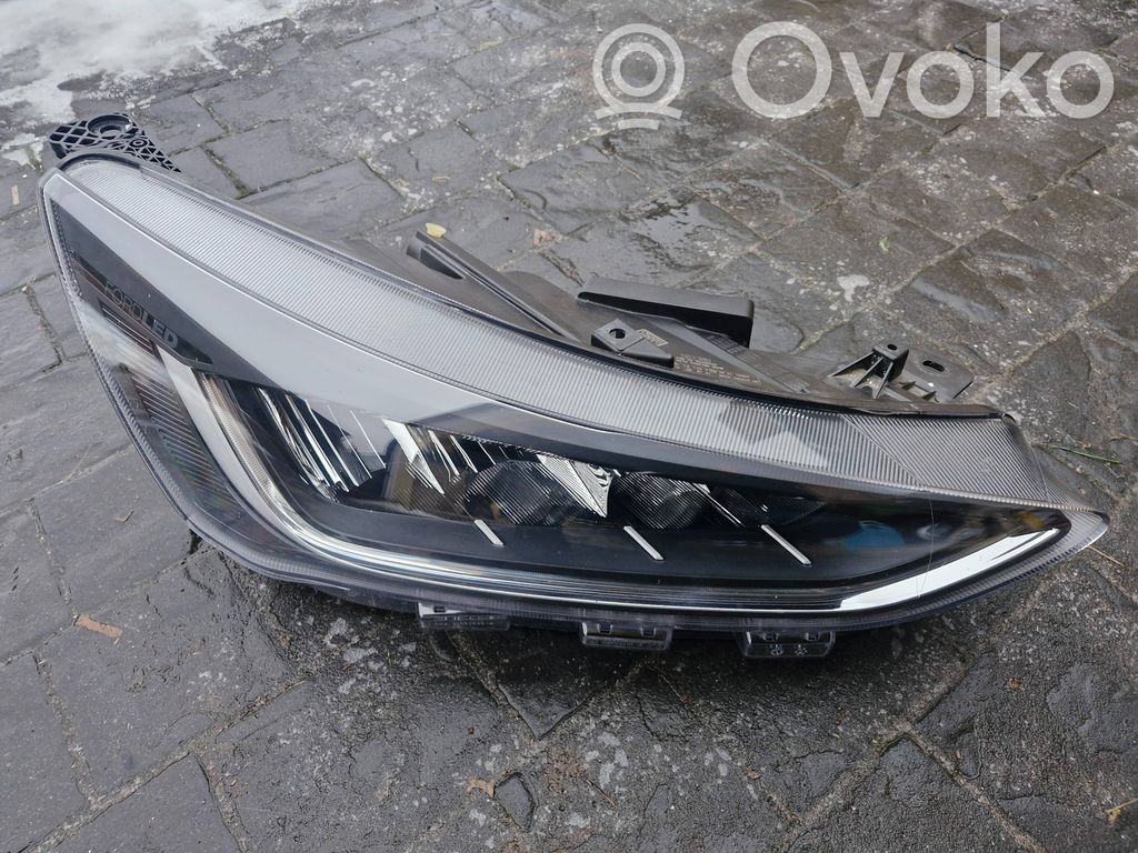 Ford Focus Headlight/headlamp 