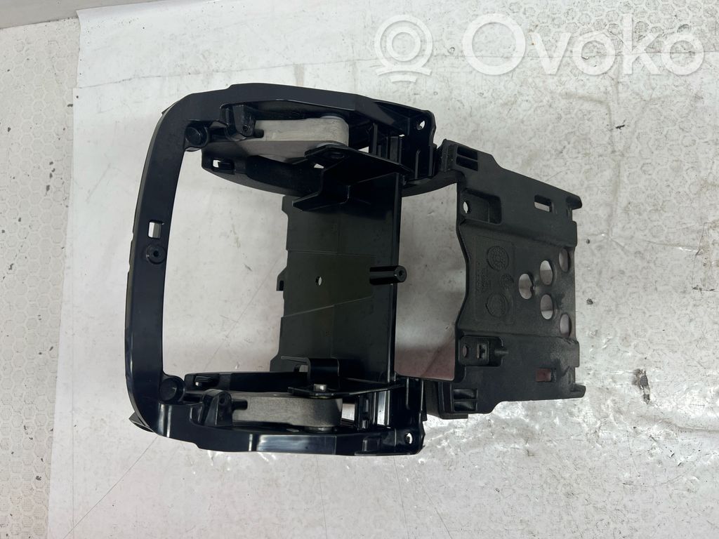 Volvo S90, V90 Armrest 