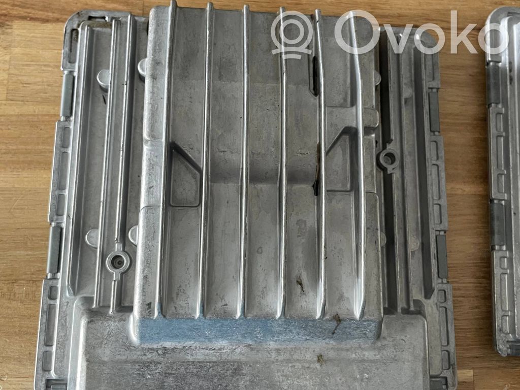 BMW 3 E92 E93 Engine control unit/module 
