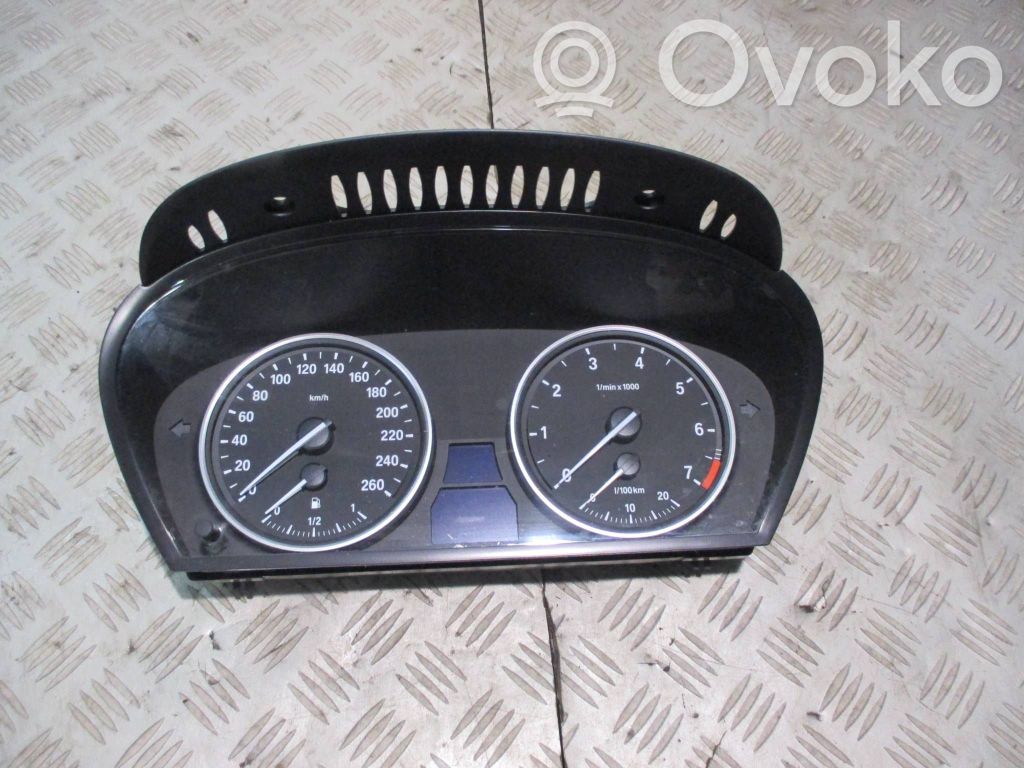 BMW 5 E60 E61 Nopeusmittari (mittaristo) 