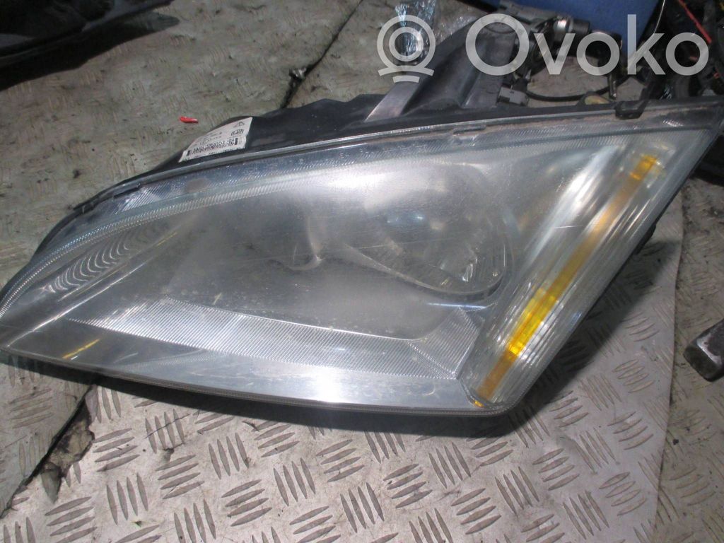Ford Focus Headlight/headlamp 