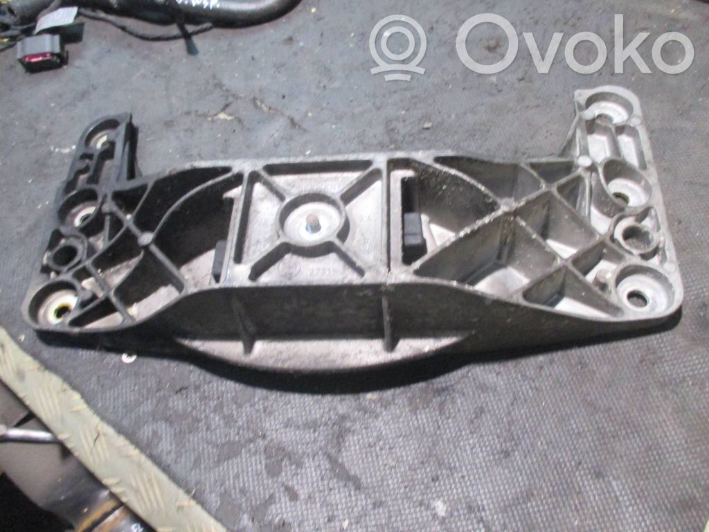 BMW 5 E60 E61 Supporto di montaggio scatola del cambio 