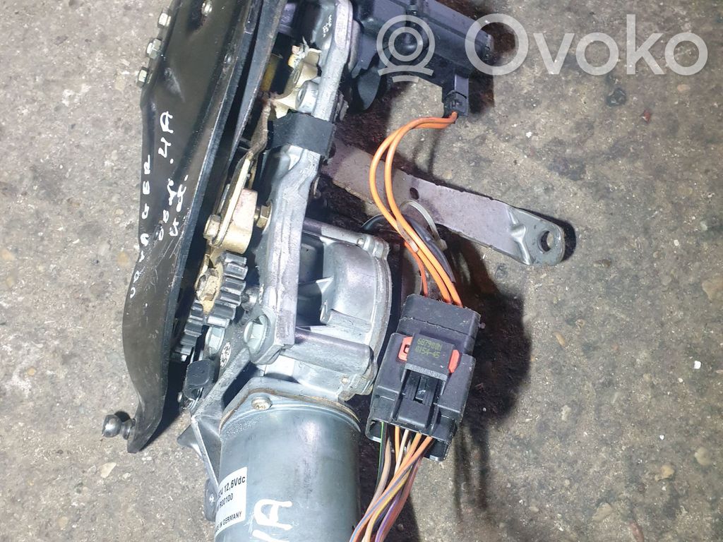 Chrysler Voyager Siłownik elektryczny podnoszenia klapy tylnej / bagażnika 