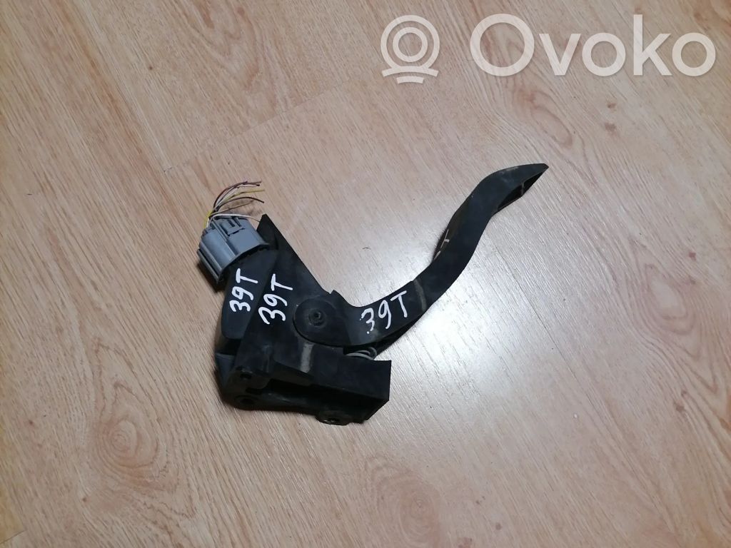 Ford Focus Accelerator throttle pedal 