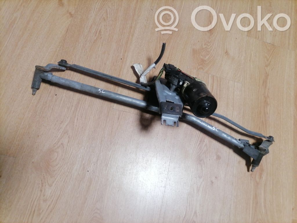 Audi 100 S4 C4 Front wiper linkage and motor 