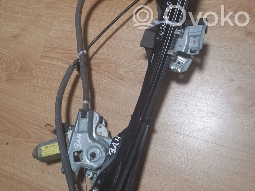 Ford Focus Front door window regulator with motor 