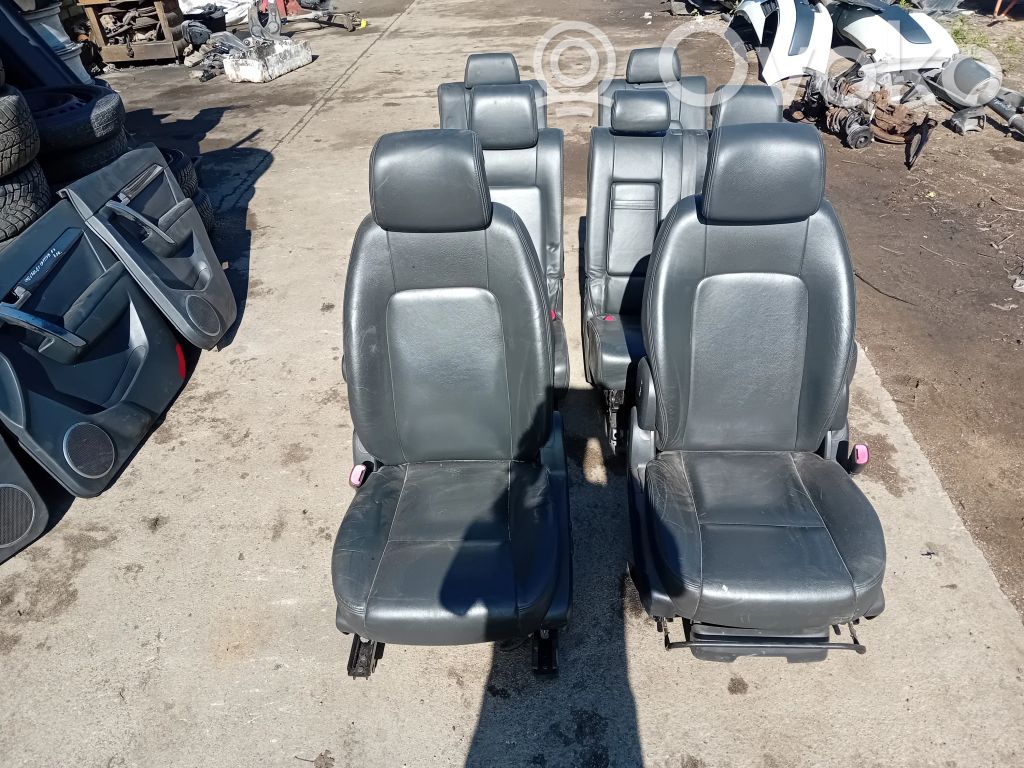 Interior set