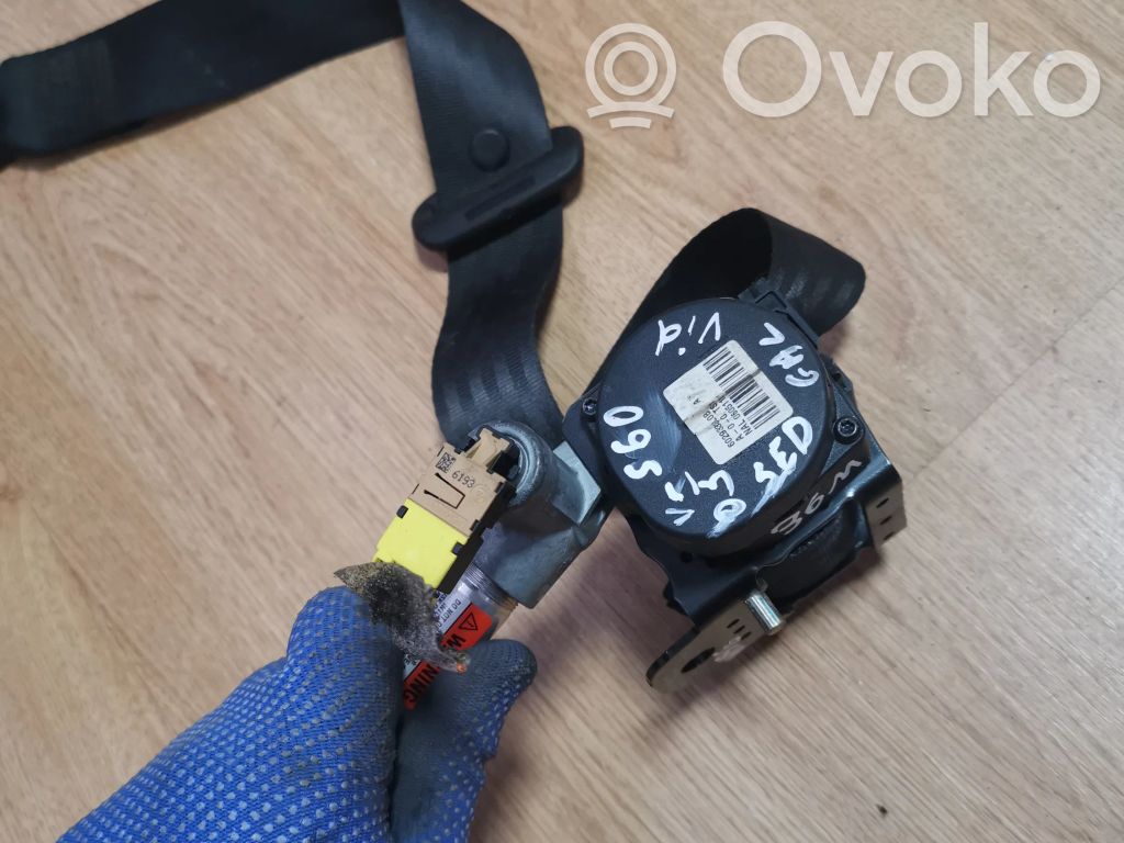 Volvo S60 Cinturón medio (trasero) 