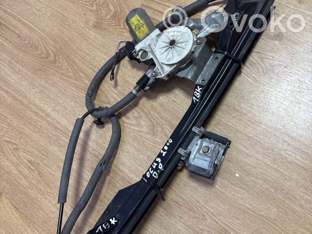 Ford Focus Front door window regulator with motor 