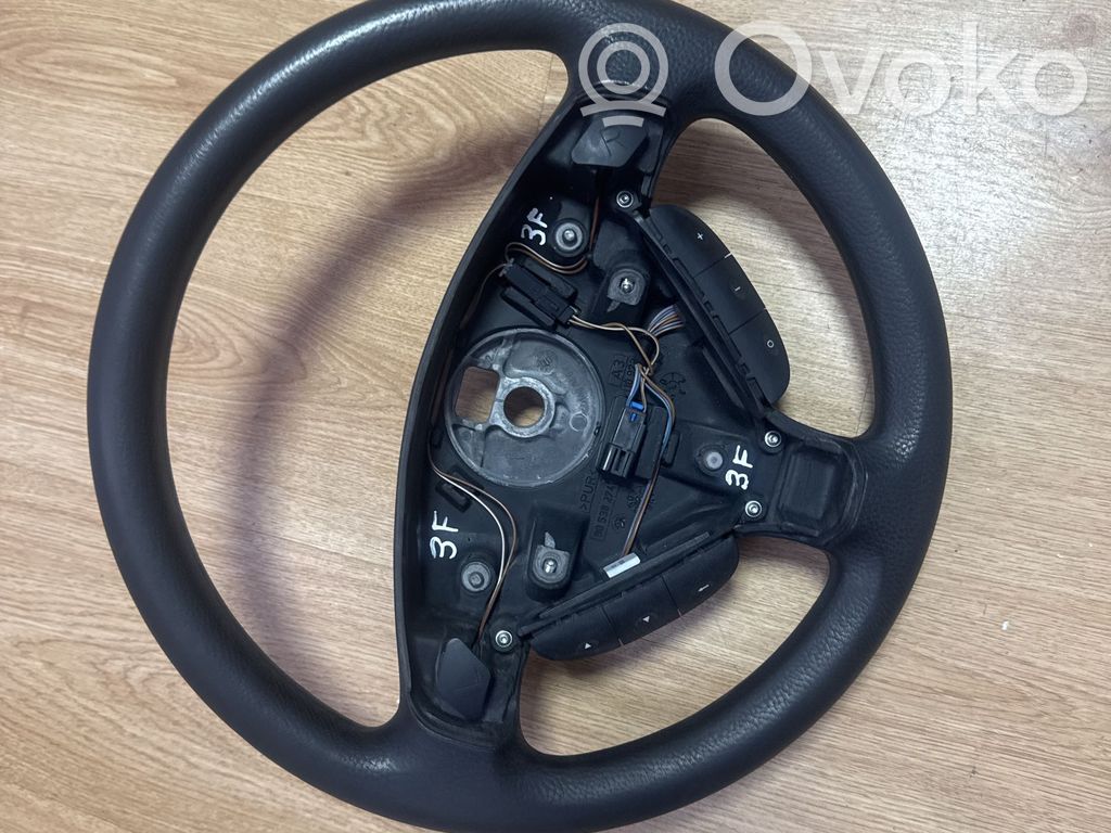 Opel Zafira A Ohjauspyörä 