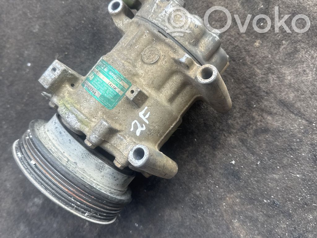 Renault Kangoo I Air conditioning (A/C) compressor (pump) 