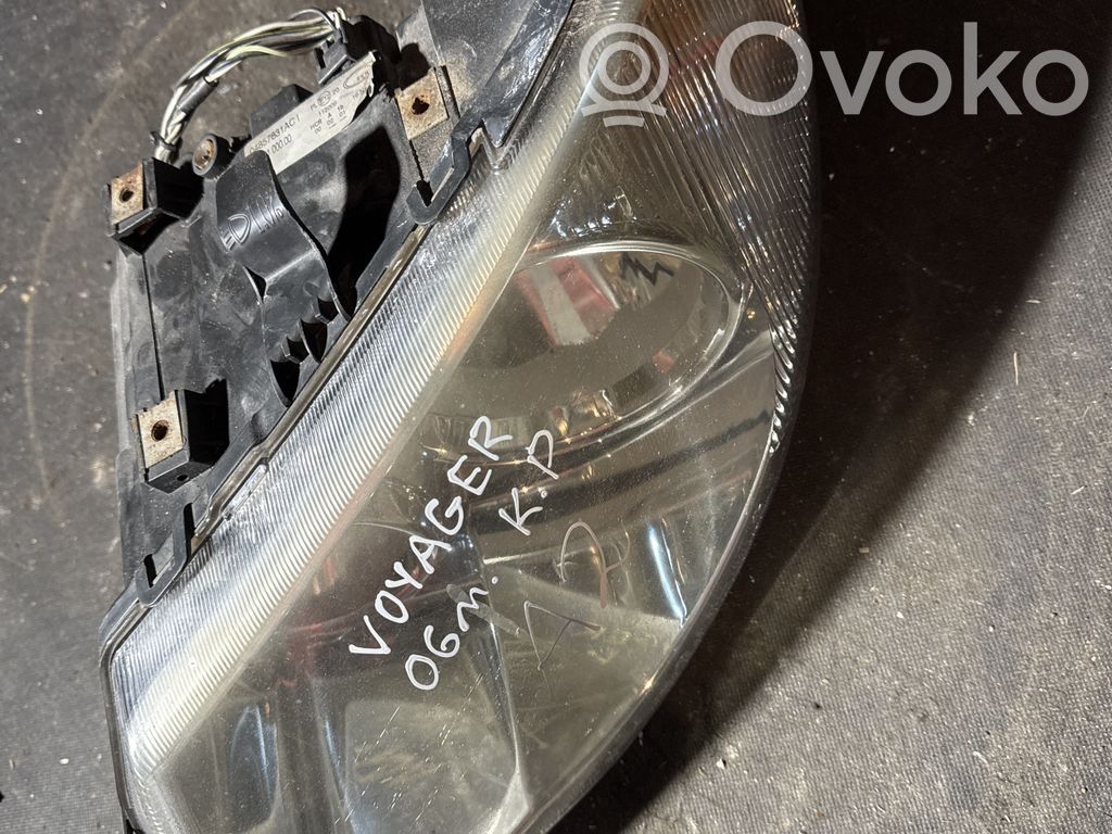 Chrysler Voyager Scheinwerfer 