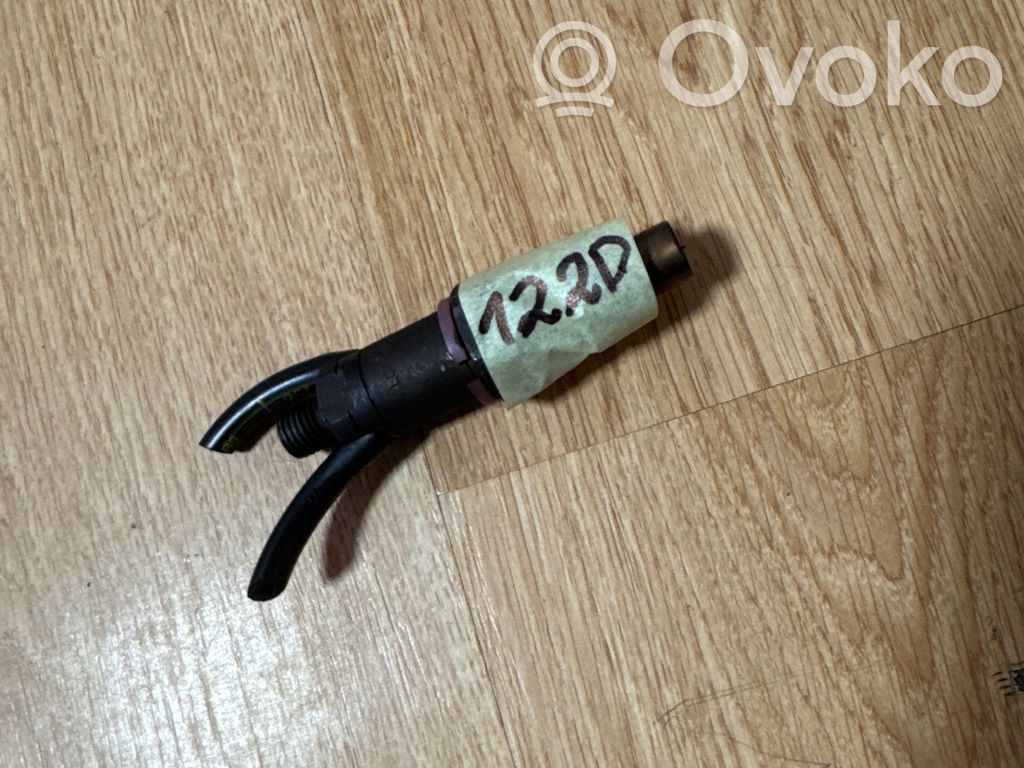 Renault Clio I Inyector de combustible 
