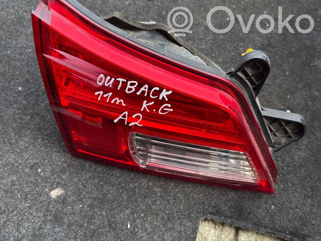 Tailgate rear/tail lights