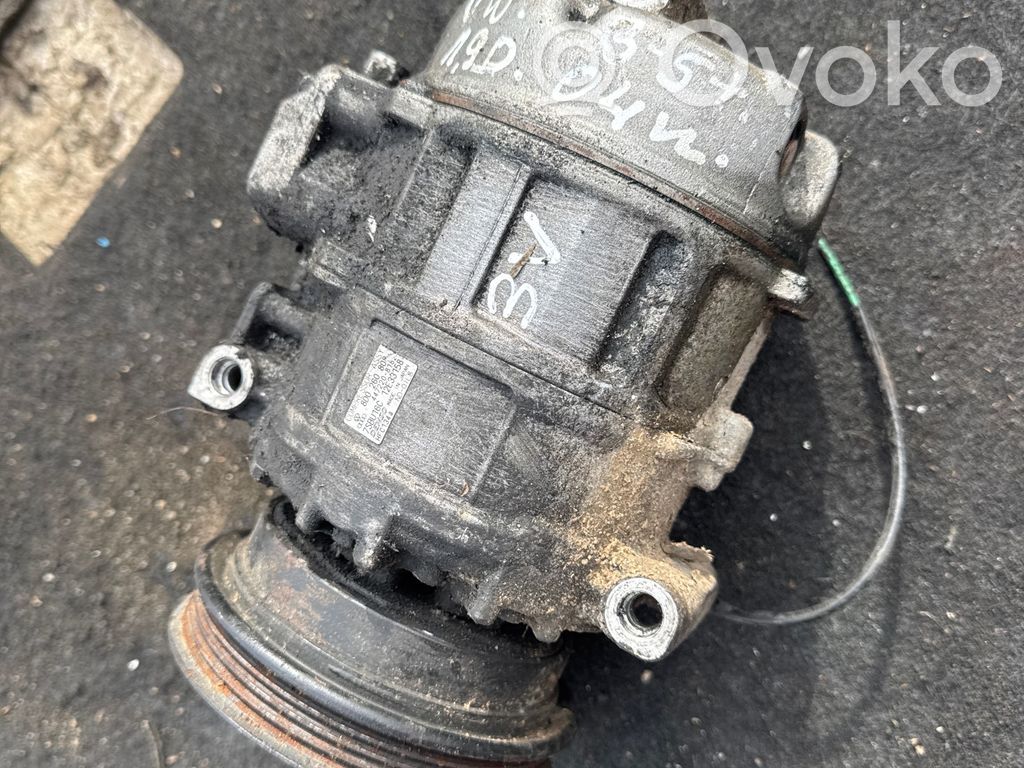 Volkswagen PASSAT B5.5 Kompresor / Sprężarka klimatyzacji A/C 