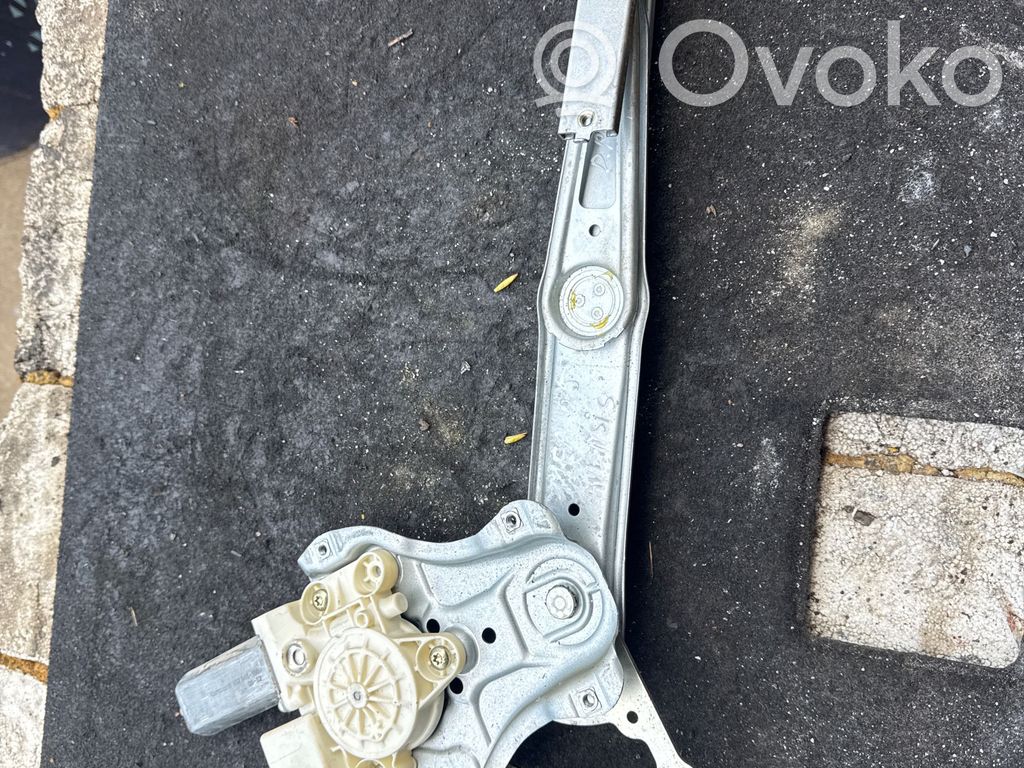 Toyota Avensis T250 Front door window regulator with motor 