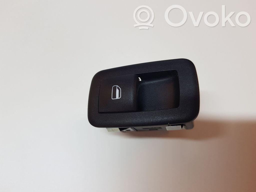 Chrysler Pacifica Electric window control switch 