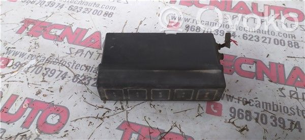 Opel Corsa A Saugiklių blokas 