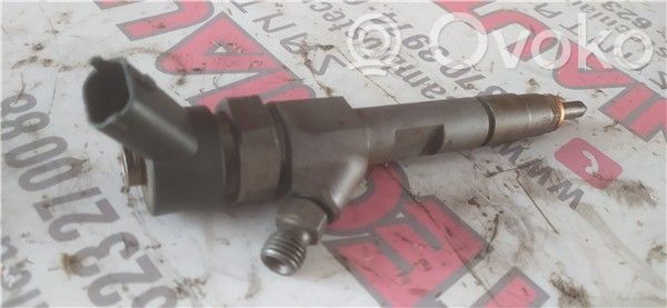 Opel Vivaro Inyector de combustible 