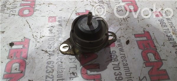 Citroen C5 Engine mounting bracket 
