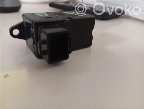Daewoo Tacuma Electric window control switch 