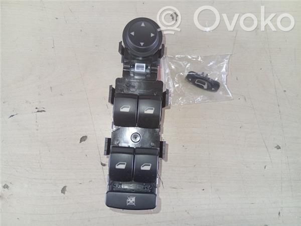 Citroen C4 I Picasso Electric window control switch 