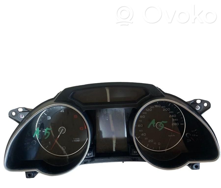 Clock   8T0920932