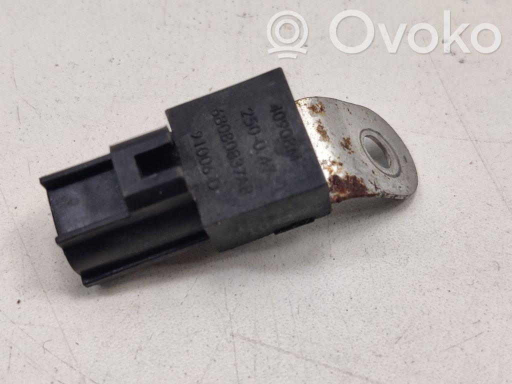 Relé de combustión   68080837AB