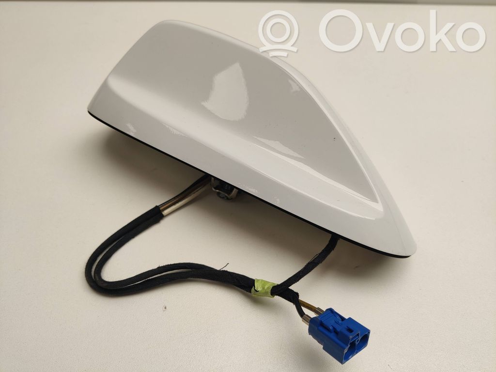 Dodge Durango III GPS-pystyantenni 