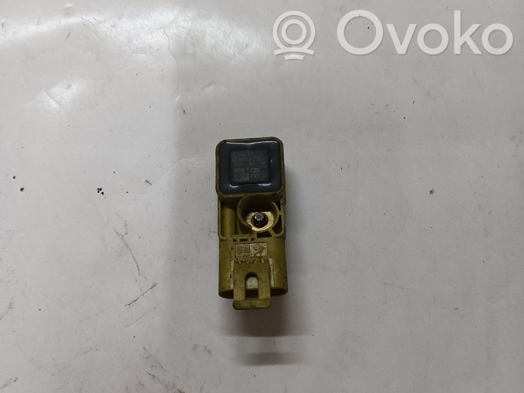 Turvatyynyn törmäysanturi   343149712