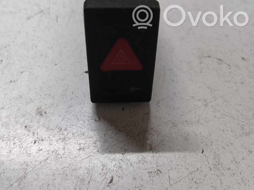Hazard light switch   3B0953235D