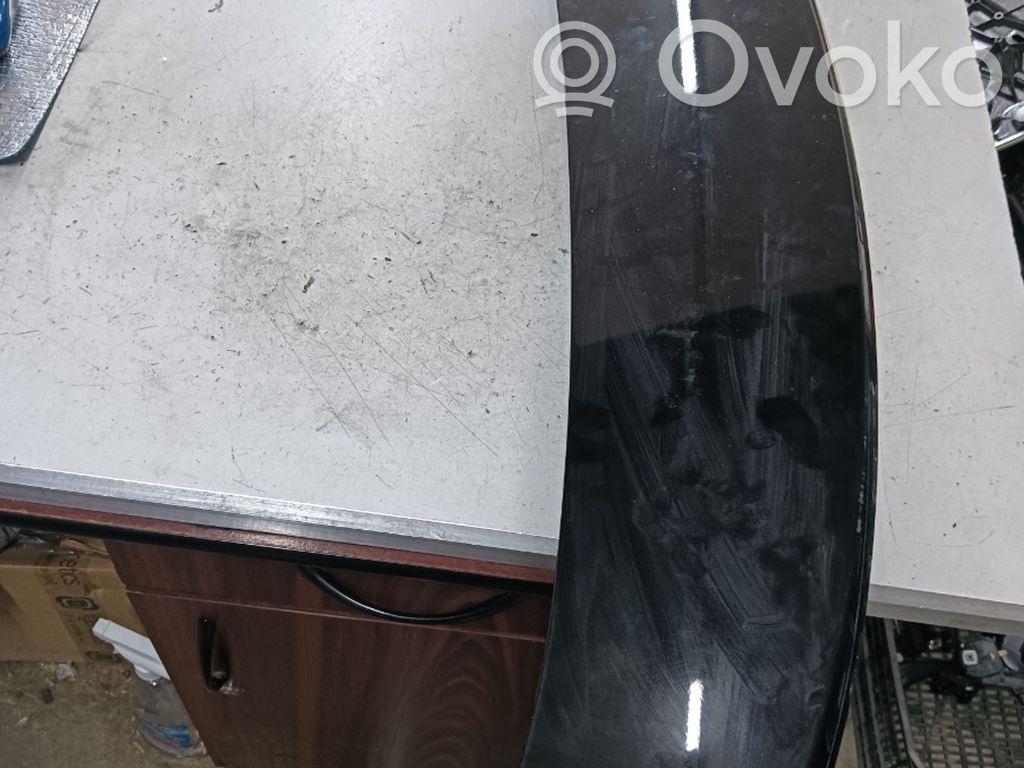 Spoileris galinio dangčio   2673618