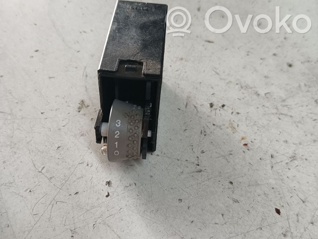 Schalter Leuchtweitenregulierung   933001H450ED