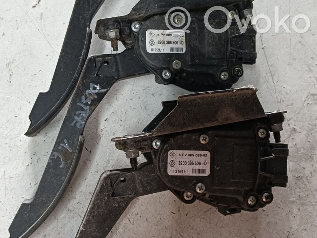 Педаль акселератора   8200386506D