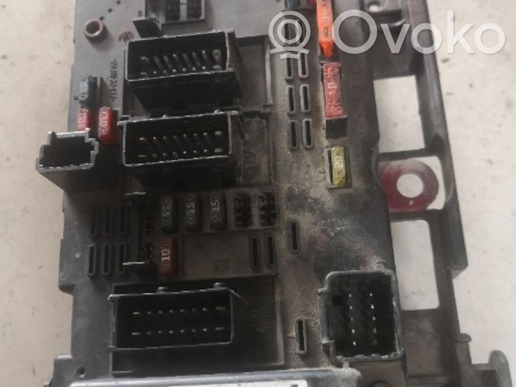 Módulo de fusible   9650664080
