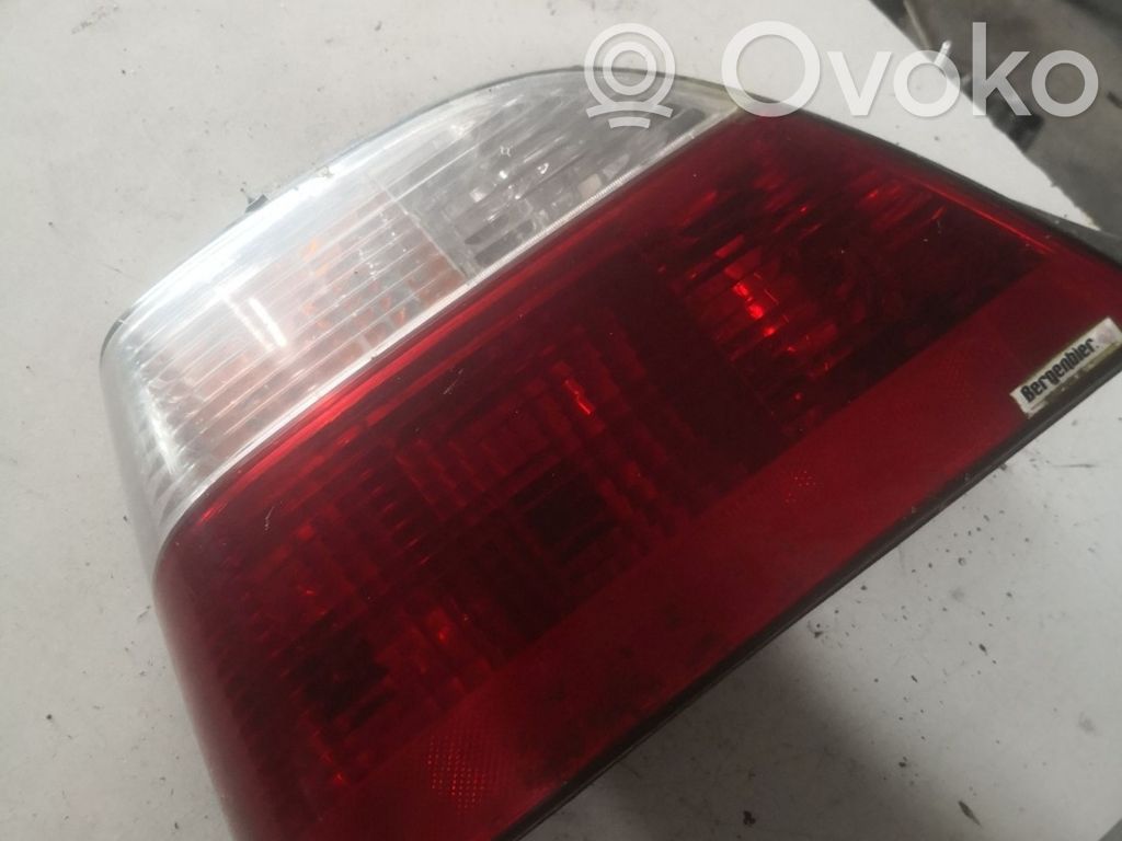 Rear/tail lights