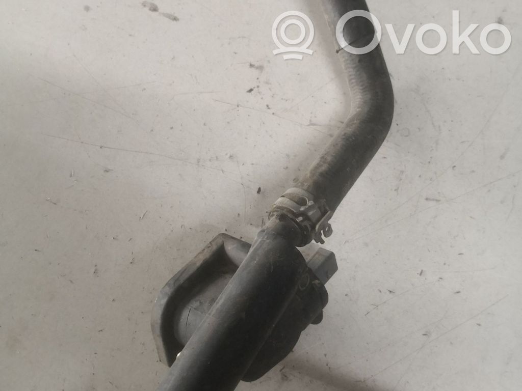 Carcasa del termostato (Usadas)   038121132