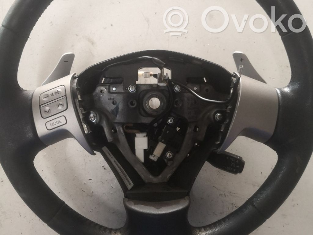 Ohjauspyörä   6066111