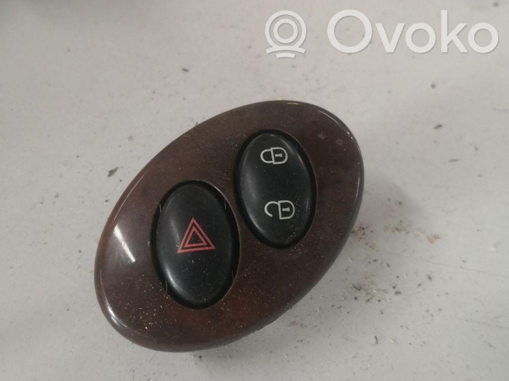 Hazard light switch