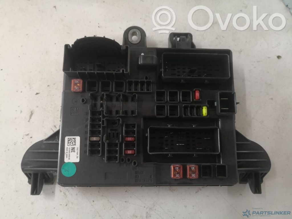 Módulo de fusible   1327732102