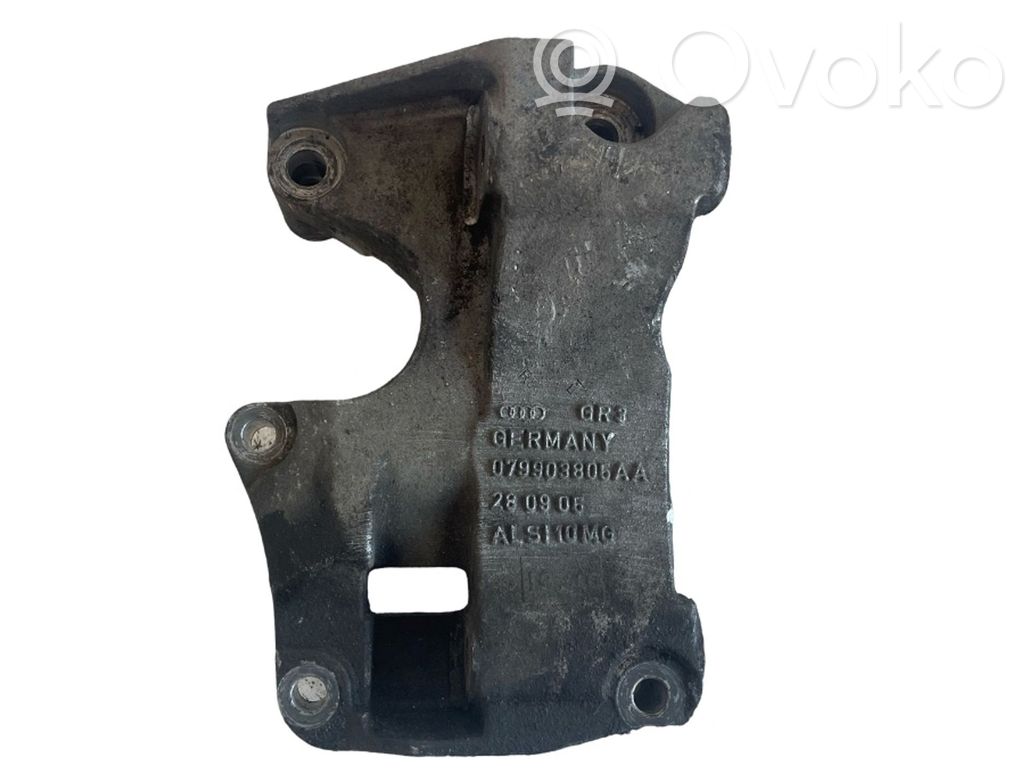 Audi Q7 4L Generator/alternator bracket 