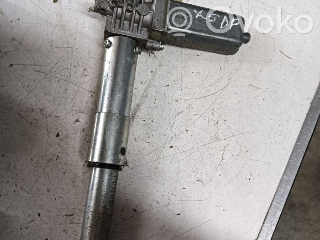 Seat adjustment motor   8321087
