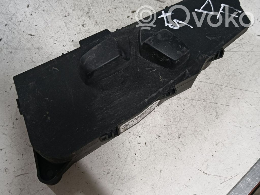 BMW X5 E70 Seat control switch 