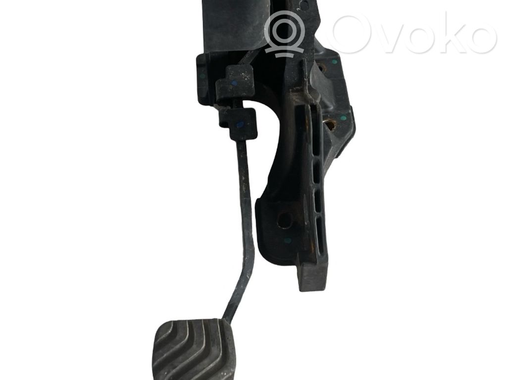 Pedal de freno   8201606986