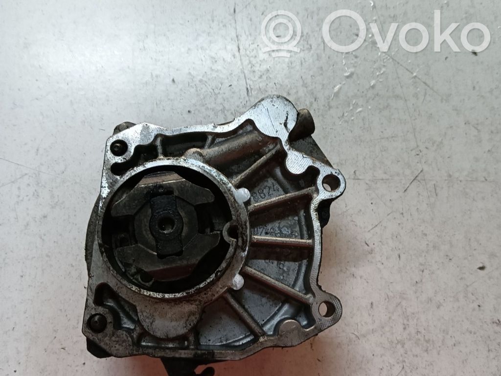 Pompe à vide   8824076
