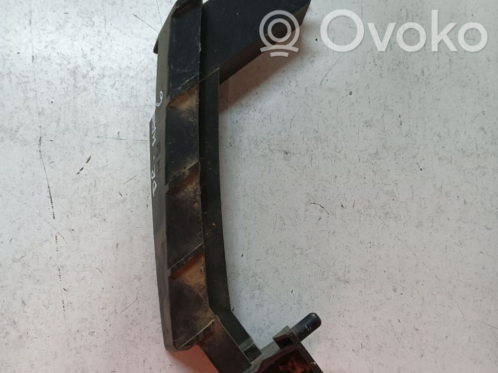 Mazda 6 Staffa faro/fanale 