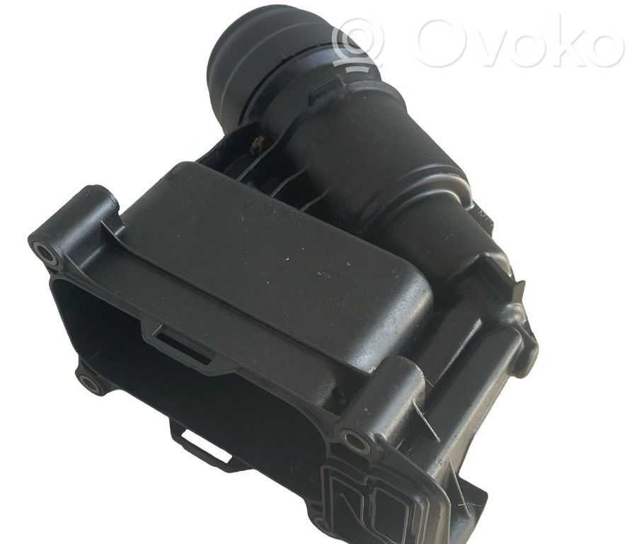 BMW 7 F01 F02 F03 F04 Mocowanie / uchwyt filtra oleju 